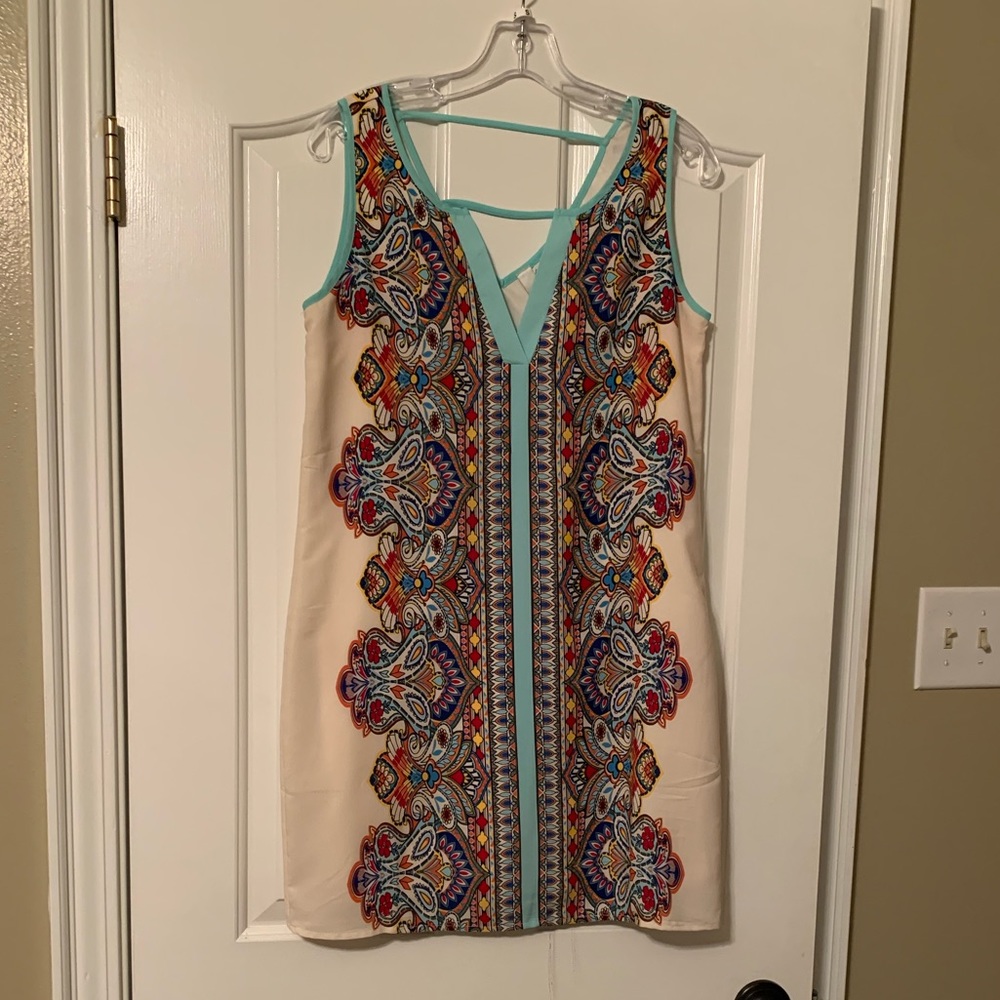 Beautiful printed sheath style dress. Size- S